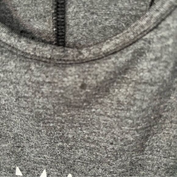 GAP GapFIt Dry Tulip Hem " NAMASTE " Saying Grey Yoga Tank Women's Size Small - Picture 11 of 11